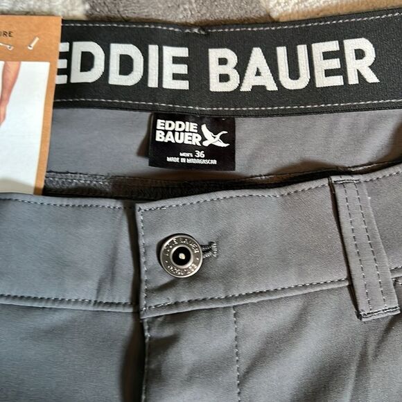 Eddie Bauer Men’s Rainier 10’ Tech Short - Picture 7 of 10